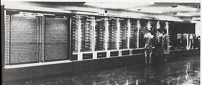 Harvard Mark Iの全体像。出典：コロンビア大学